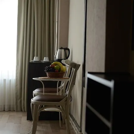 Royalist Tophane Hotel