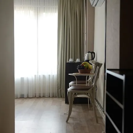 Hotel Royalist Tophane 3*